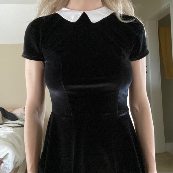 Velvet collared hot topic dress - Picture 3 of 4